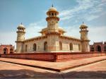 Tomb of I'timād-ud-Daulah - Photo Credit: Photo by Shreshth Gupta on Unsplash