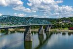 Walnut Street Bridge - Photo Credit: Photo by Sarah Swainson on Unsplash