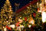 Christmas Market - Photo Credit: Photo by Valentin Karisch on Unsplash