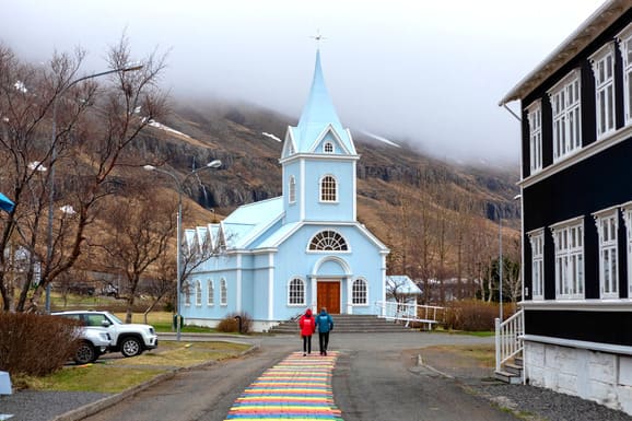 Land of Fjords & Epic Waterfalls