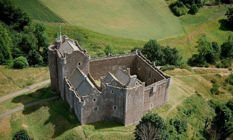 Outlander's Scotland "Set-jetting" Tour with Private Driver/Guide - 8 Night Customizable Itinerary