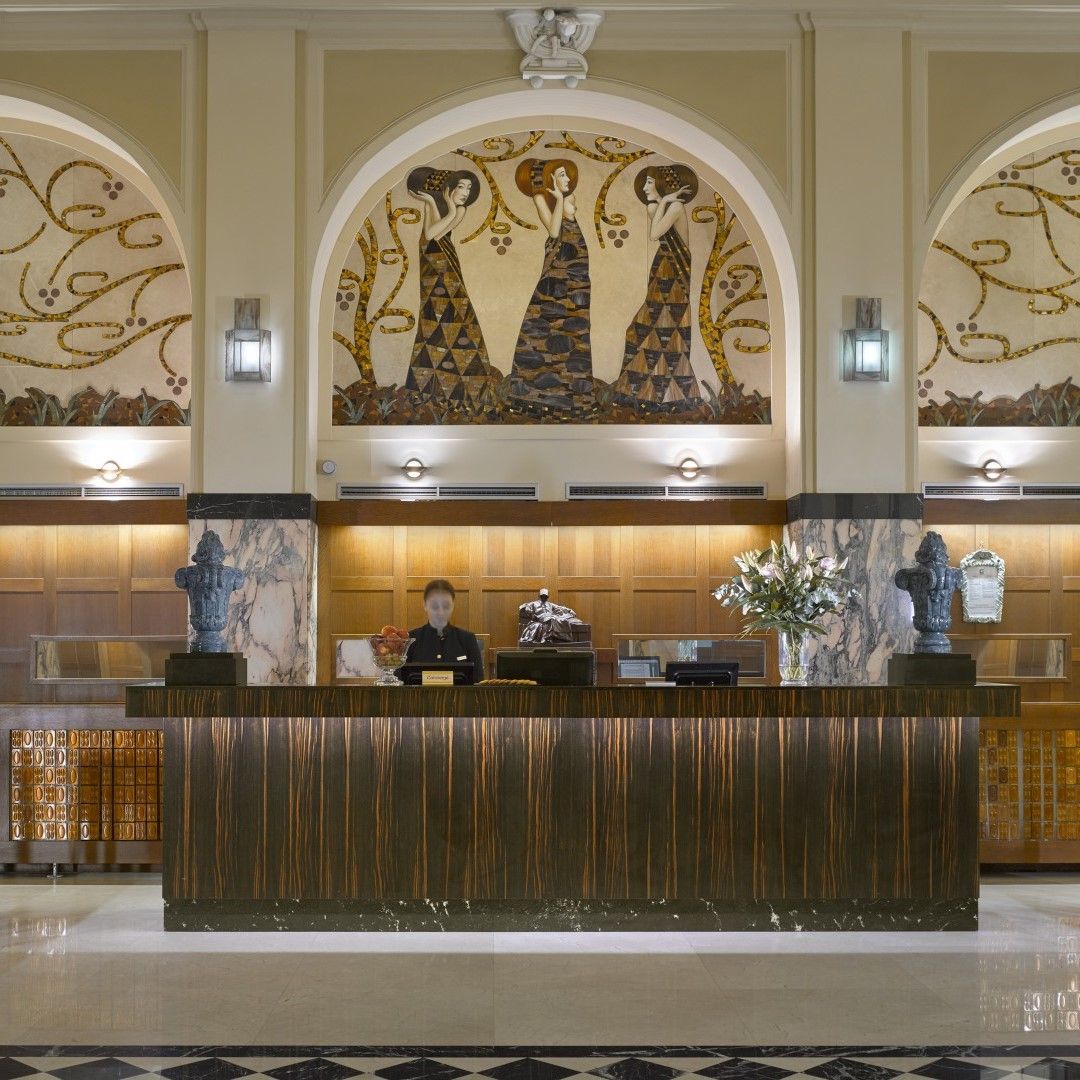 Grandezza Hotel Luxury Palace