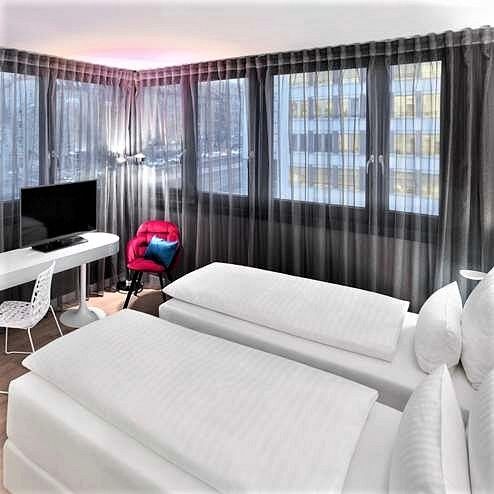 Jaz in the City Hotel
