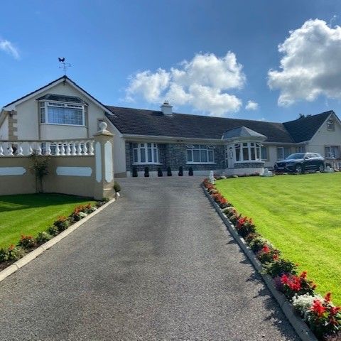 CO.DUBLIN - RATHCOOLE - GREENACRES B AND B
