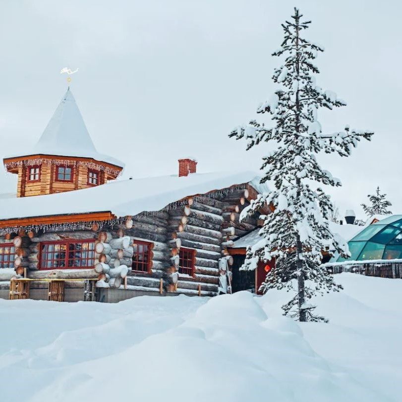 Kakslauttanen Arctic Resort