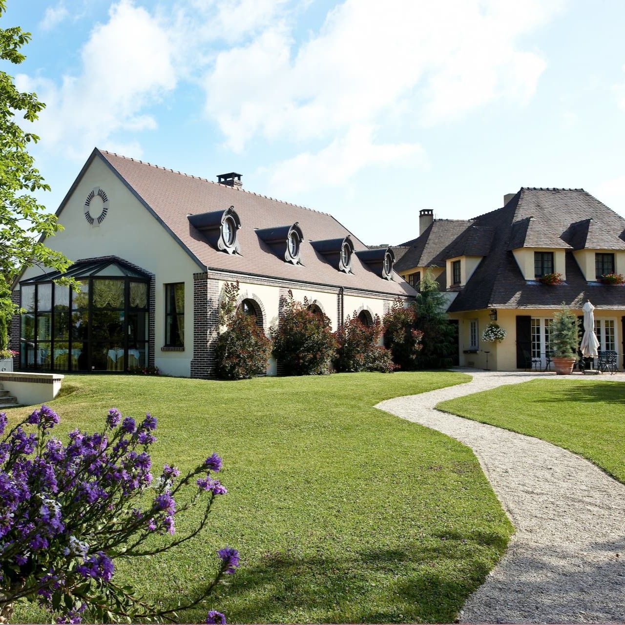 VINAY - HOSTELLERIE LA BRIQUETERIE