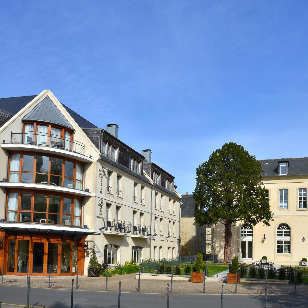 BAYEUX - HOTEL VILLA LARA