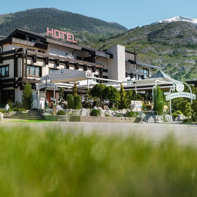 SUSTEN/LEUK - RELAIS BAYARD