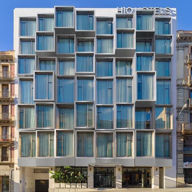 BARCELONA - HOTEL H10 CUBIK