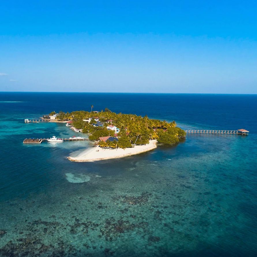 PLACENCIA - RAY CAYE ISLAND RESORT