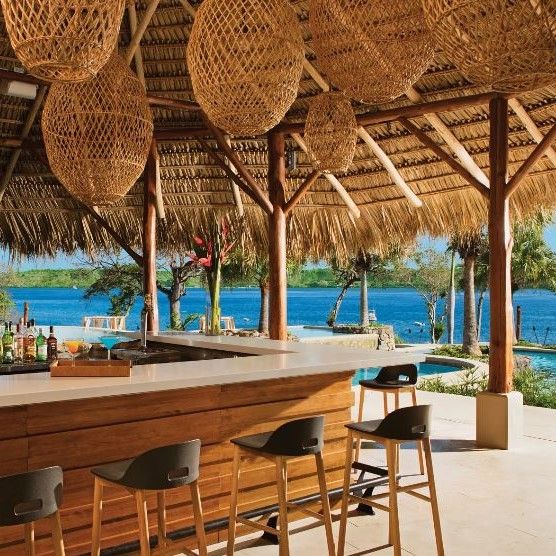 Secrets Papagayo
