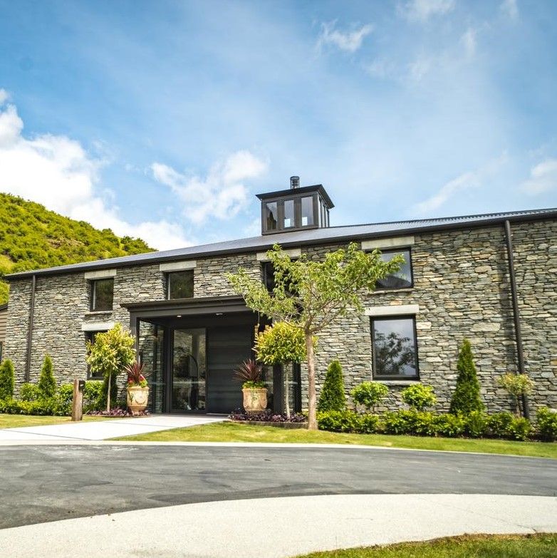 QUEENSTOWN - GIBBSTON VALLEY LODGE AND SPA