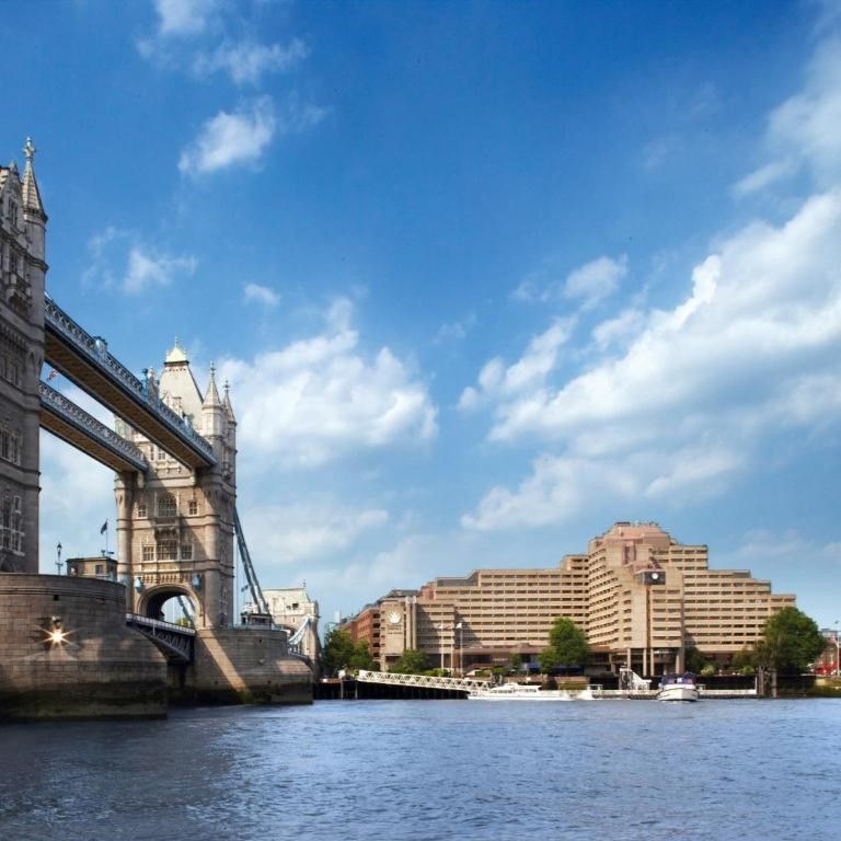 LONDON - THE TOWER HOTEL