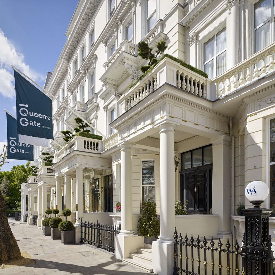 LONDON - 100 QUEEN`S GATE HOTEL LONDON