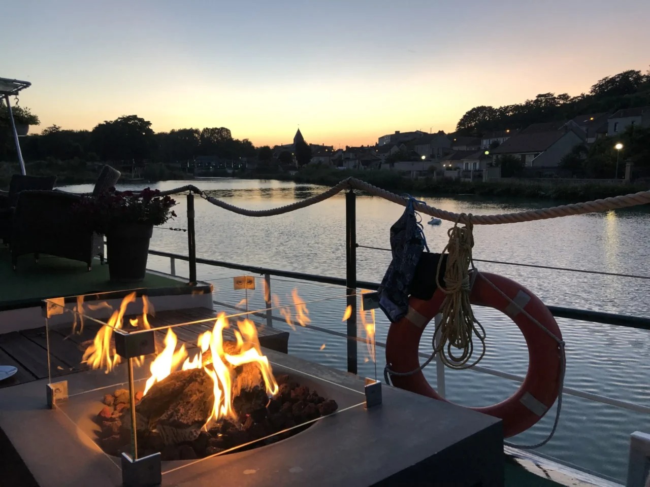 Saroche: A Classic French River Cruise of Culinary Excellence and Serenity