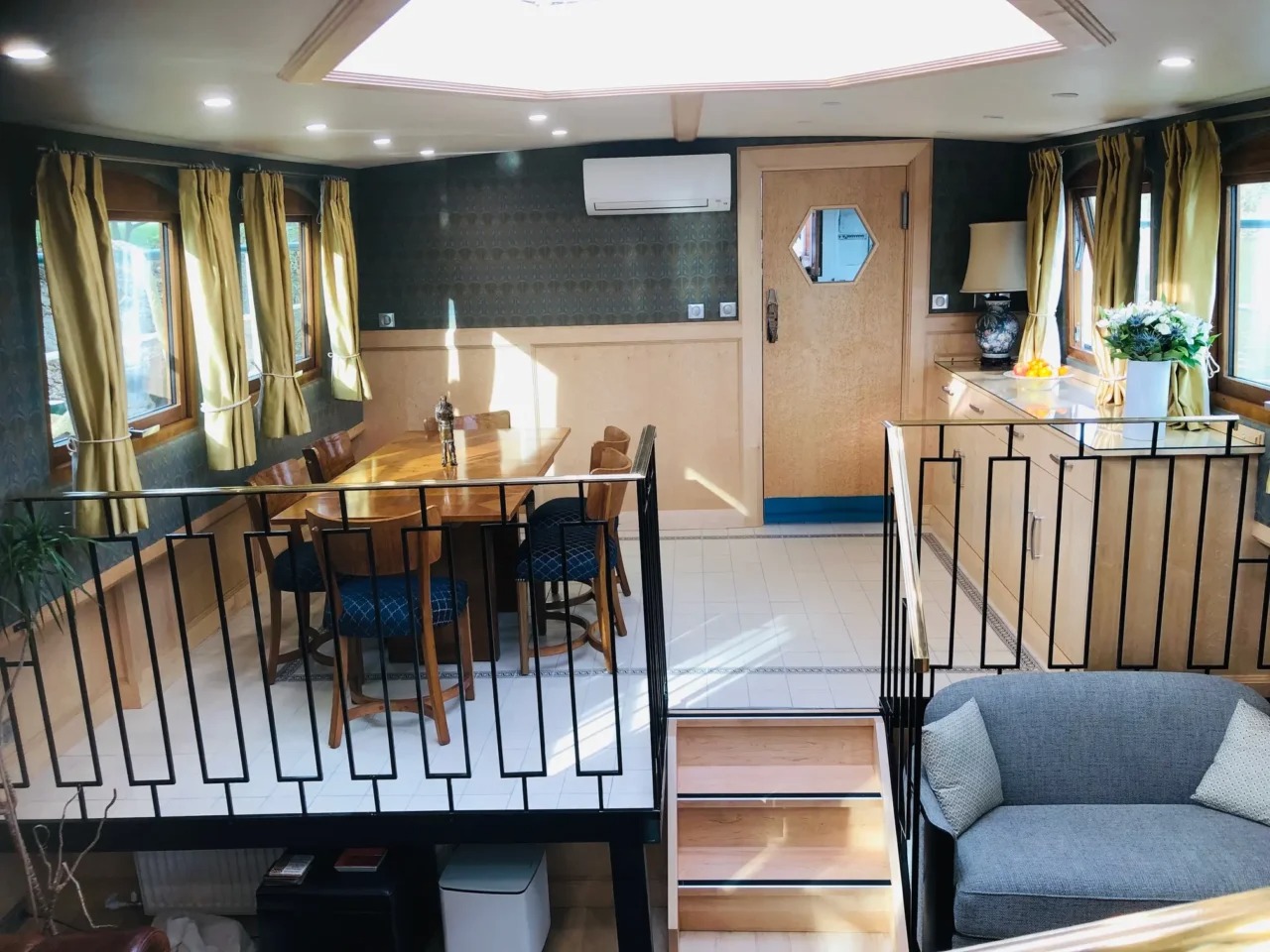 Saroche: A Classic French River Cruise of Culinary Excellence and Serenity