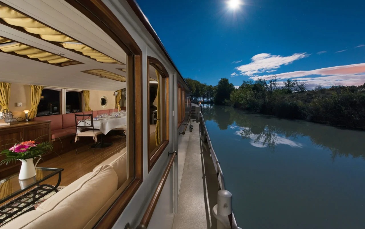 Roi Soleil: A Radiant Cruise Through the Canal du Midi’s Timeless Scenery