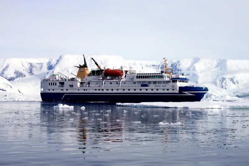 Ultimate Explorer: Falklands, South Georgia & Antarctic Circle