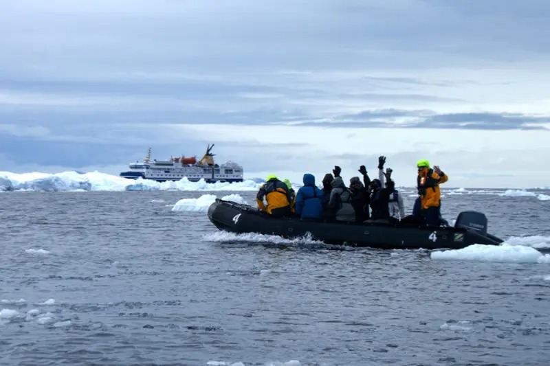 Ultimate Explorer: Falklands, South Georgia & Antarctic Circle