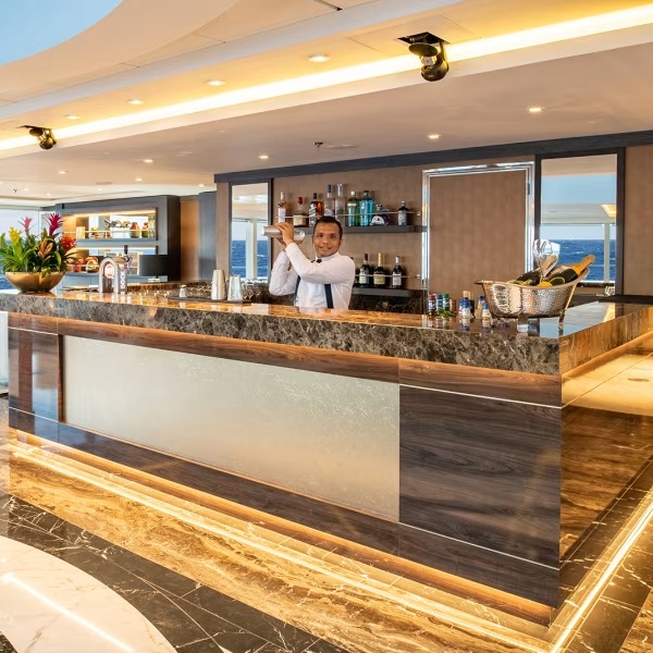 Antarctic Express: Sail South, Fly North