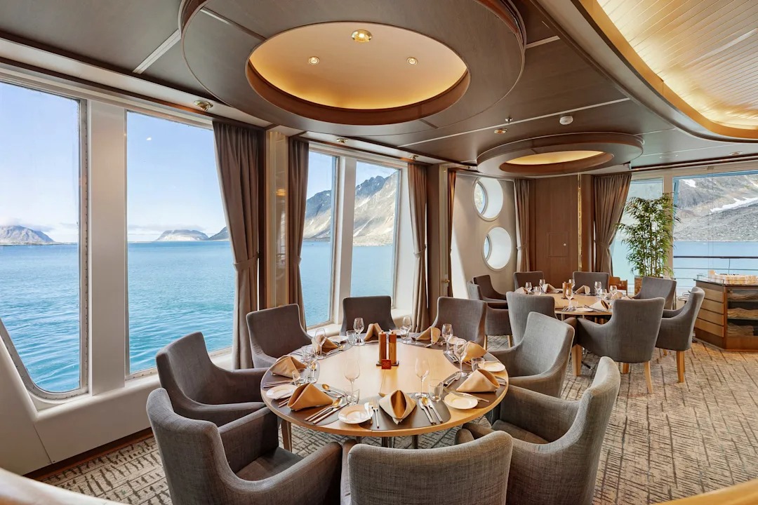 Circumnavigating Svalbard - The Ultimate Expedition