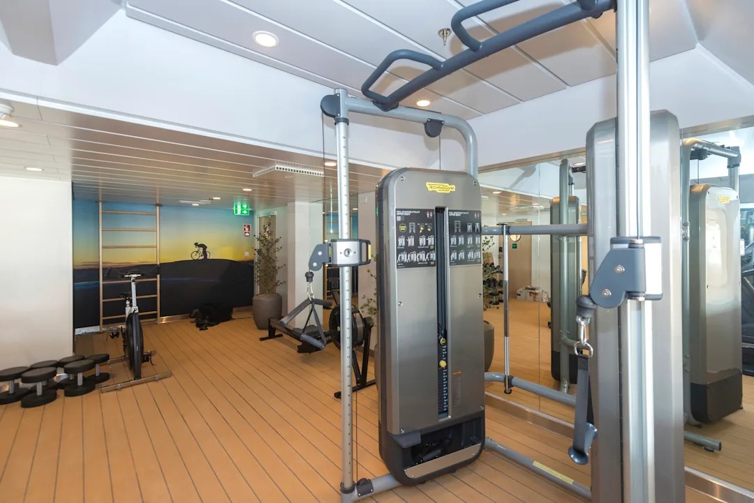 Circumnavigating Svalbard: The Ultimate Expedition | With extended stay in Longyearbyen