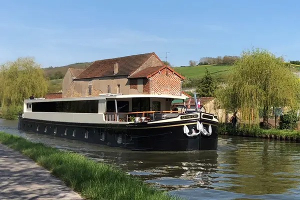THE CLASSIC CRUISE