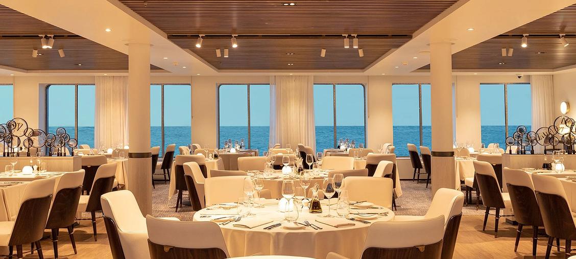 Galapagos Islands                                  Cruise