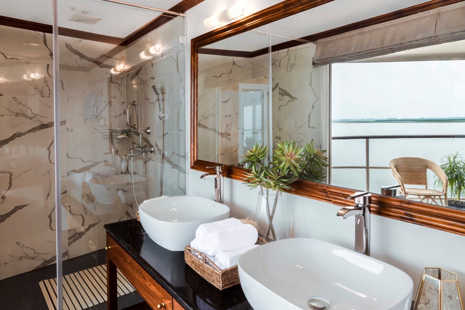 India by Land and River: Taj Mahal, Safaris and the Brahmaputra