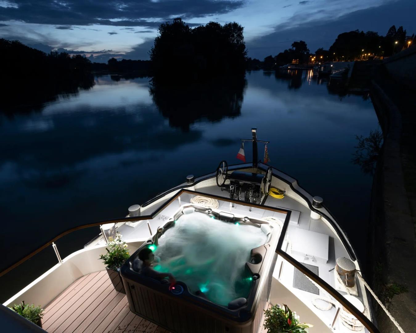 Grand Cru - Burgundy Canal