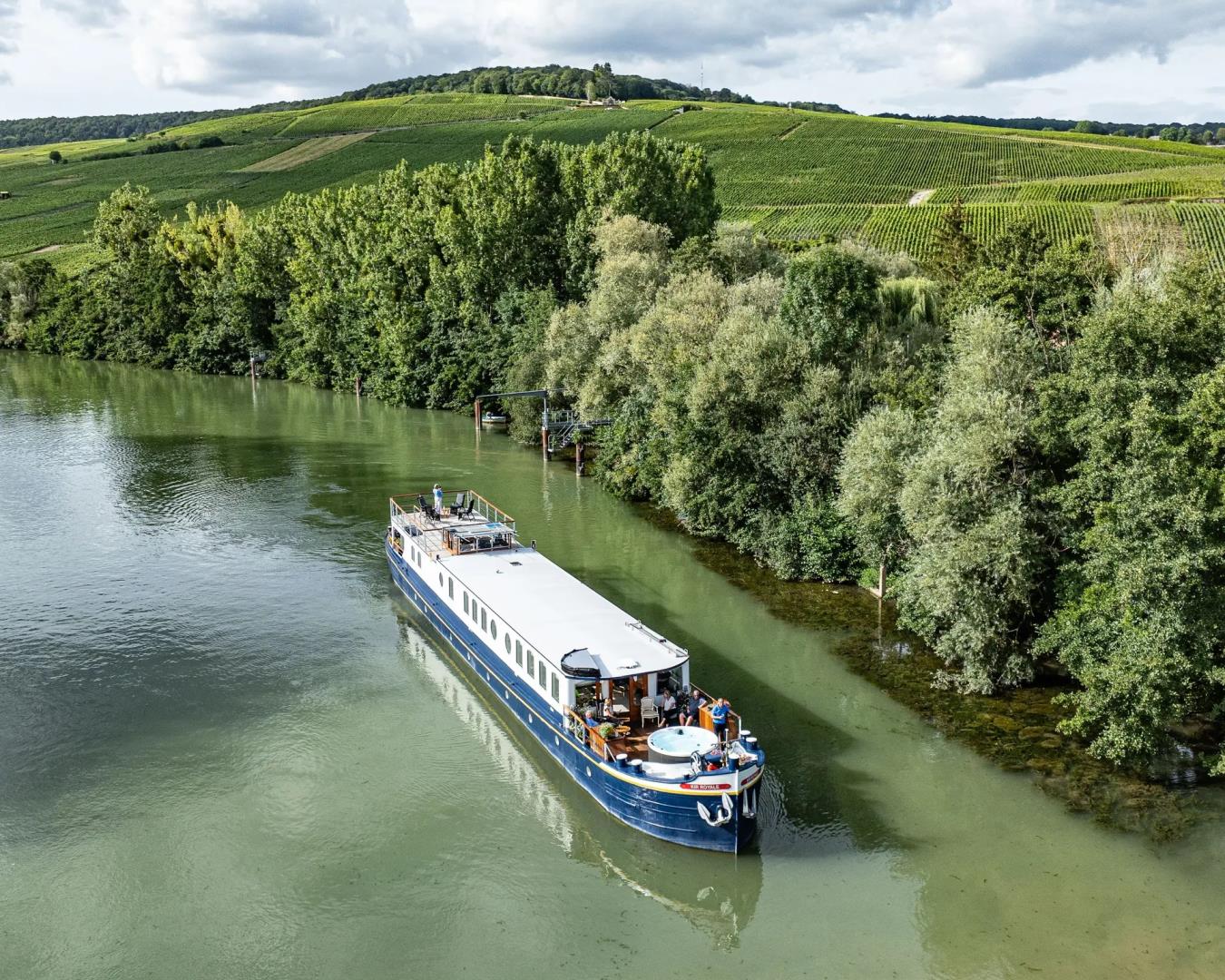 Kir Royale - Marne River & Canal Latéral à la Marne