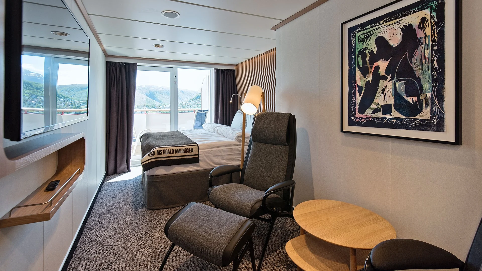 Arctic Superior Outside Cabin with Balcony