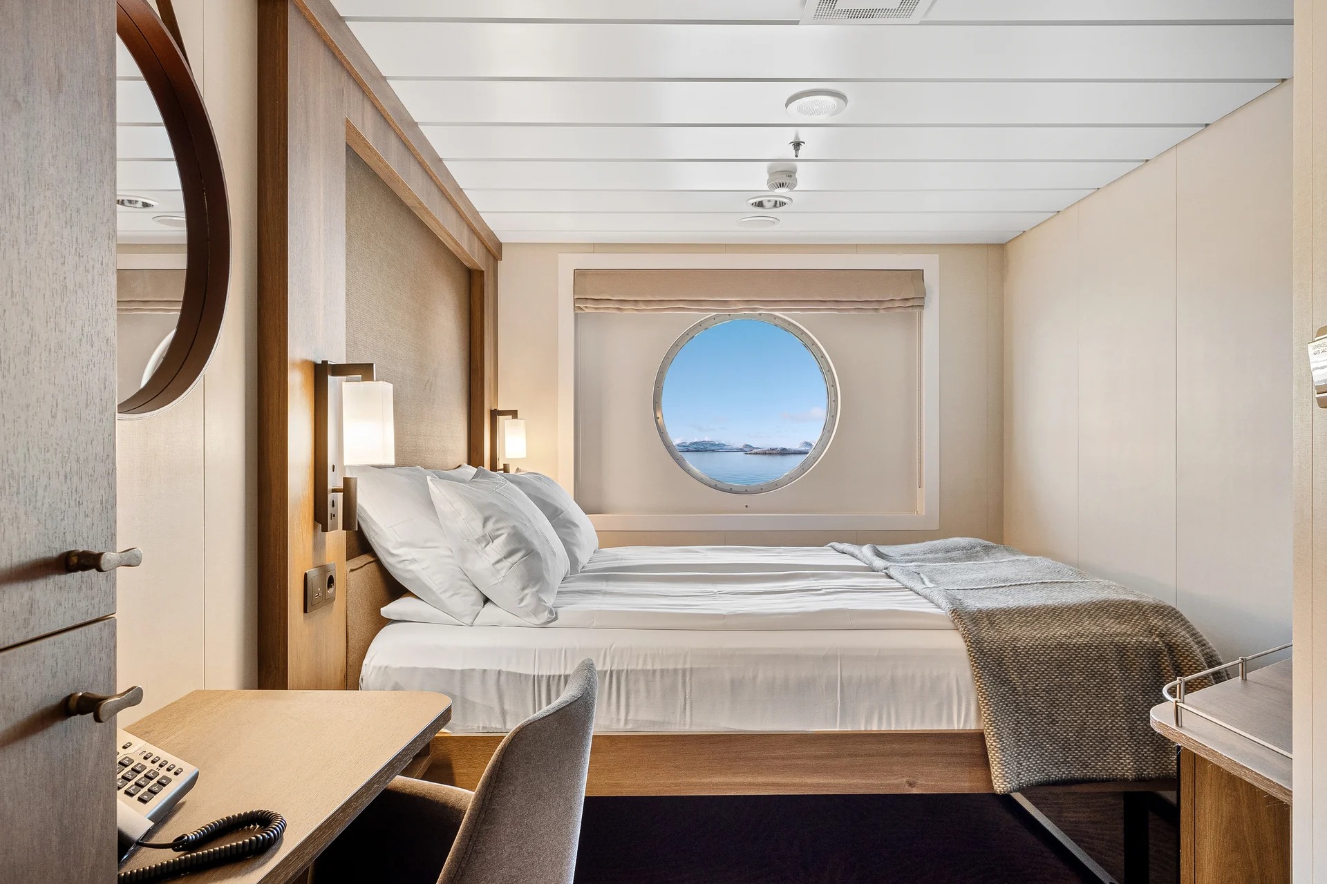 Double on promenade deck with window