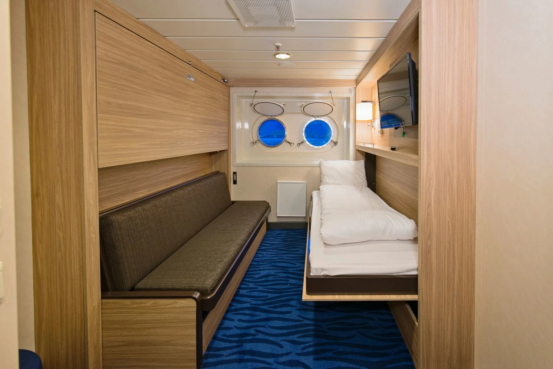 Twin on lower deck with window or porthole