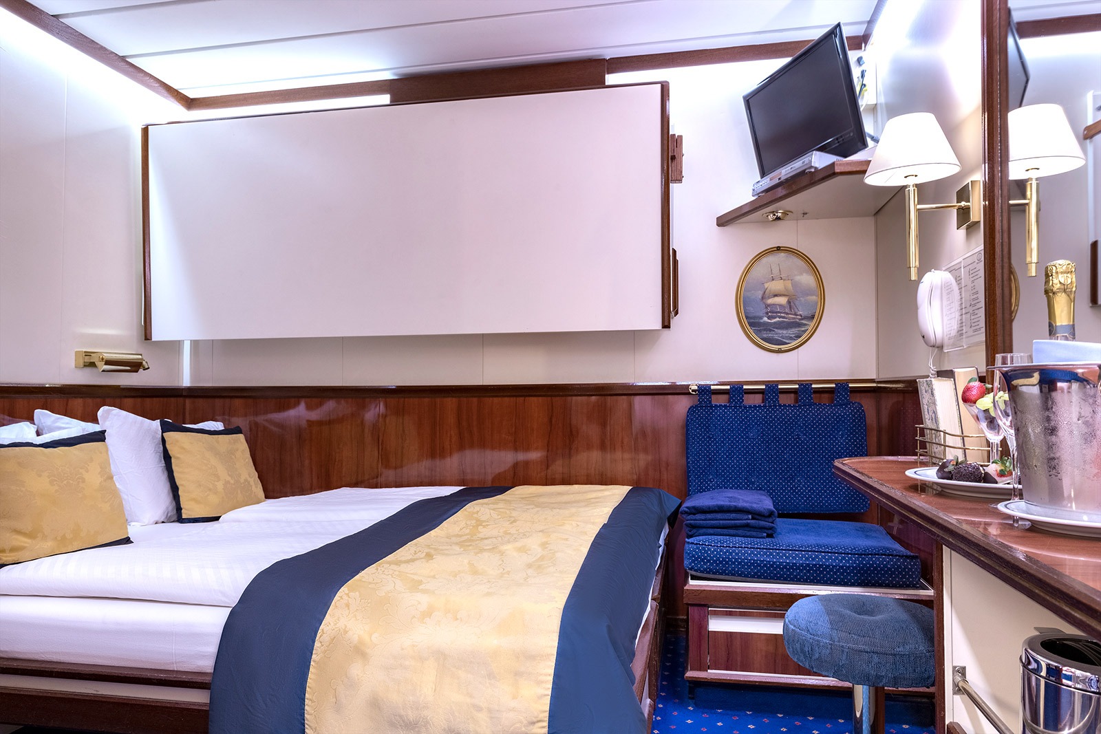 Category 5 - Inside or Outside Cabin