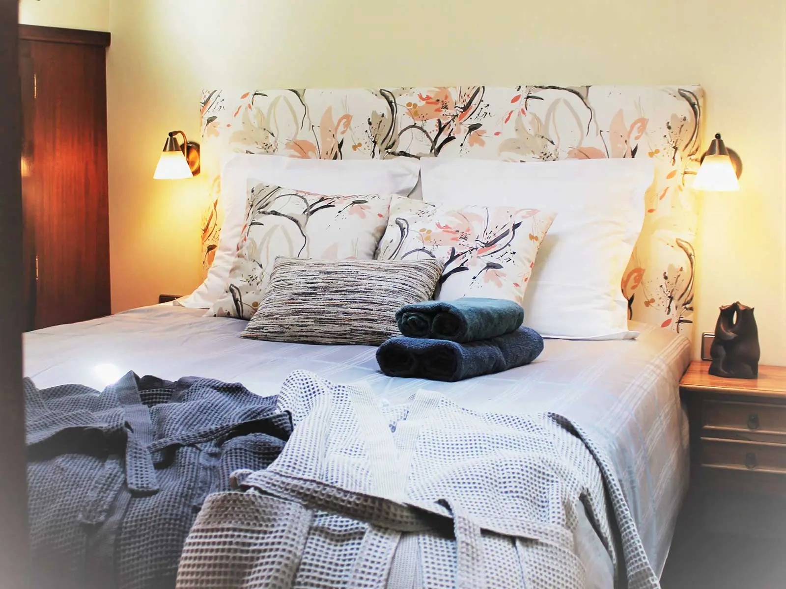Private Guest Quarters, Double Cabin and Bathroom