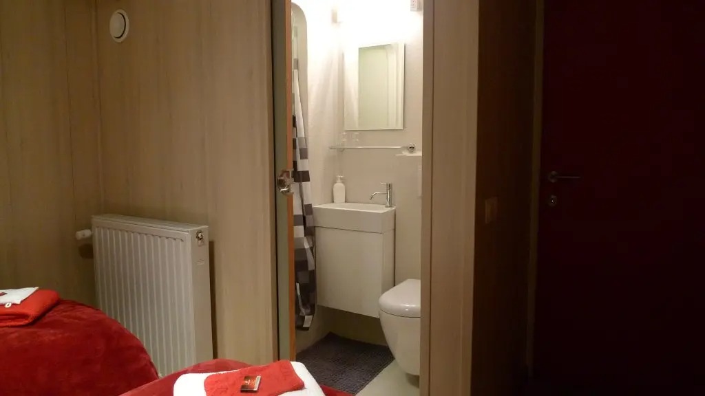 Double Cabin