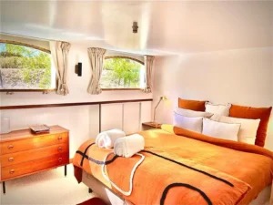 Double Cabin