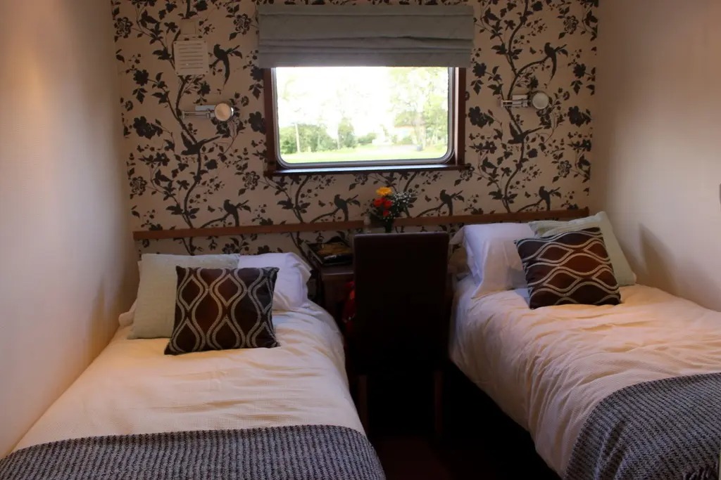 Double Cabin