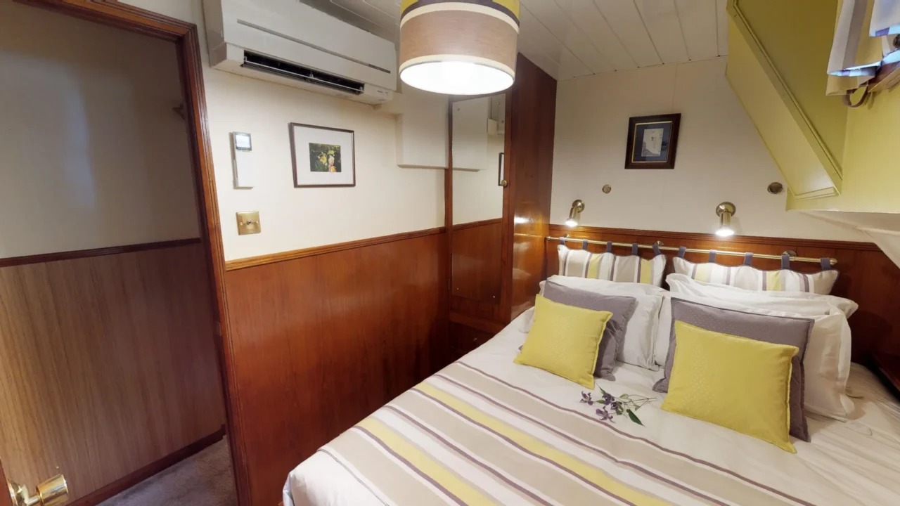 Stateroom Double Cabin (Toulouse-Lautrec)