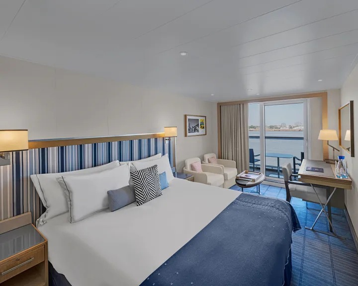 Deluxe Veranda Stateroom