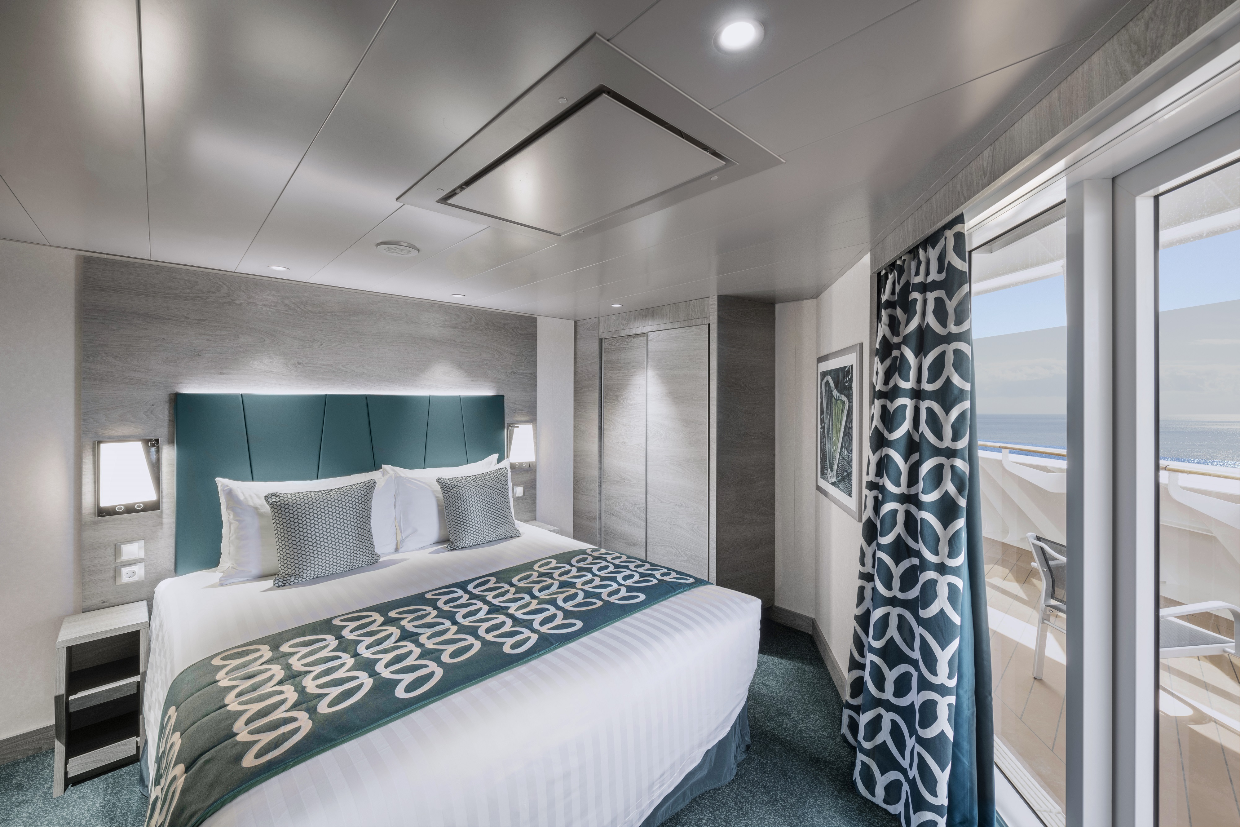 Premium Suite Aurea with Terrace and Whirlpool