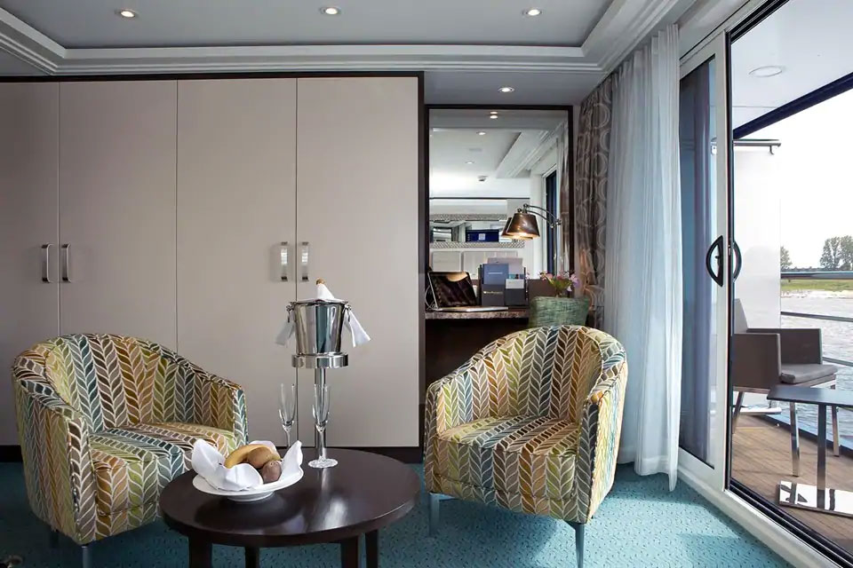 Suite - French Balcony & Outside Balcony