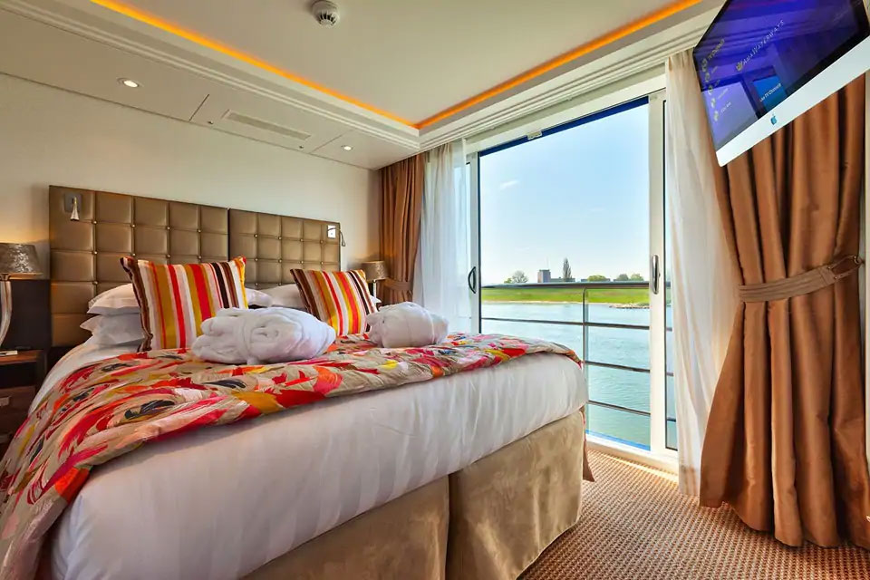 Suite - French Balcony & Outside Balcony