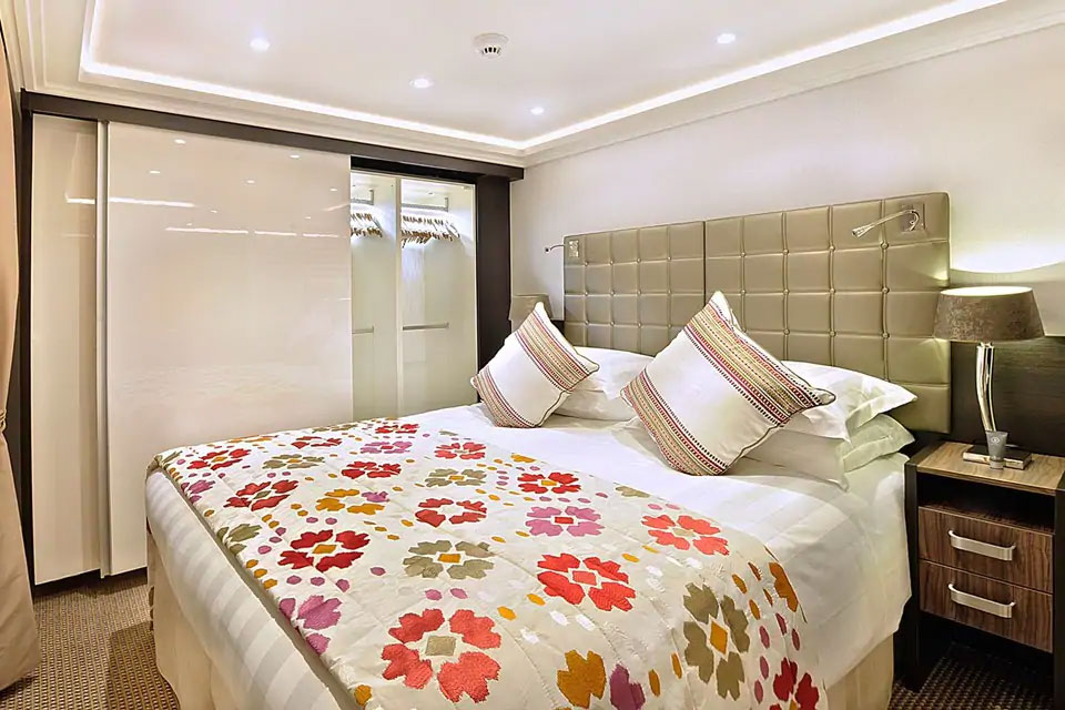 Suite - French Balcony & Outside Balcony