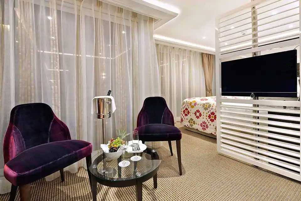 Suite - French Balcony & Outside Balcony