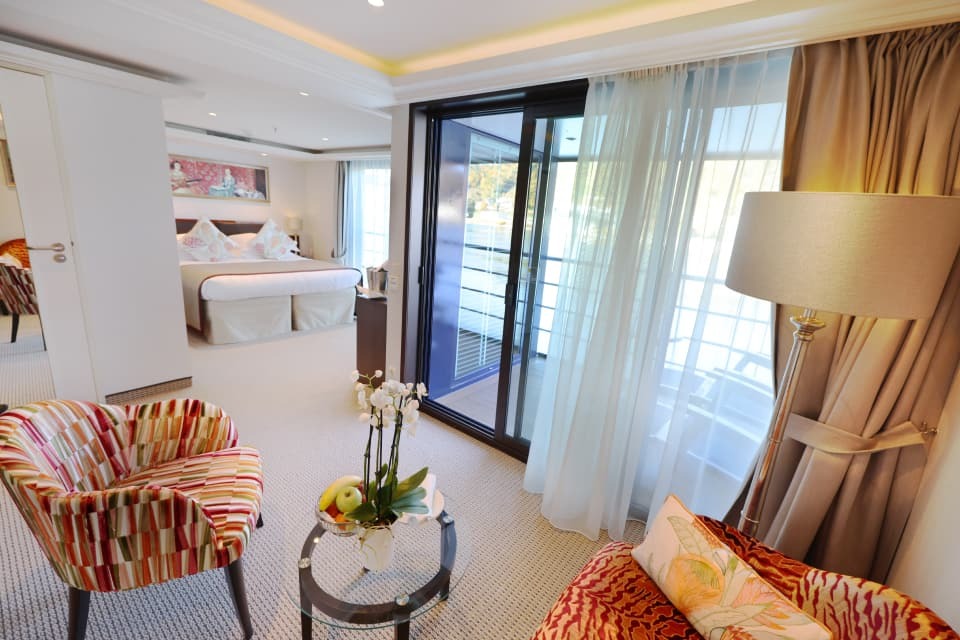 Suite - French Balcony & Outside Balcony