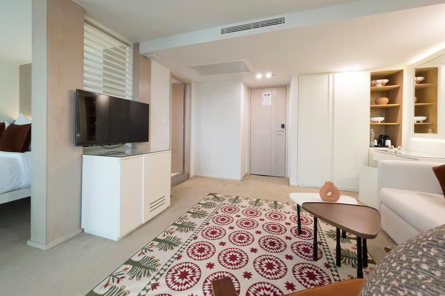Grand Suite - French & Outside Balcony