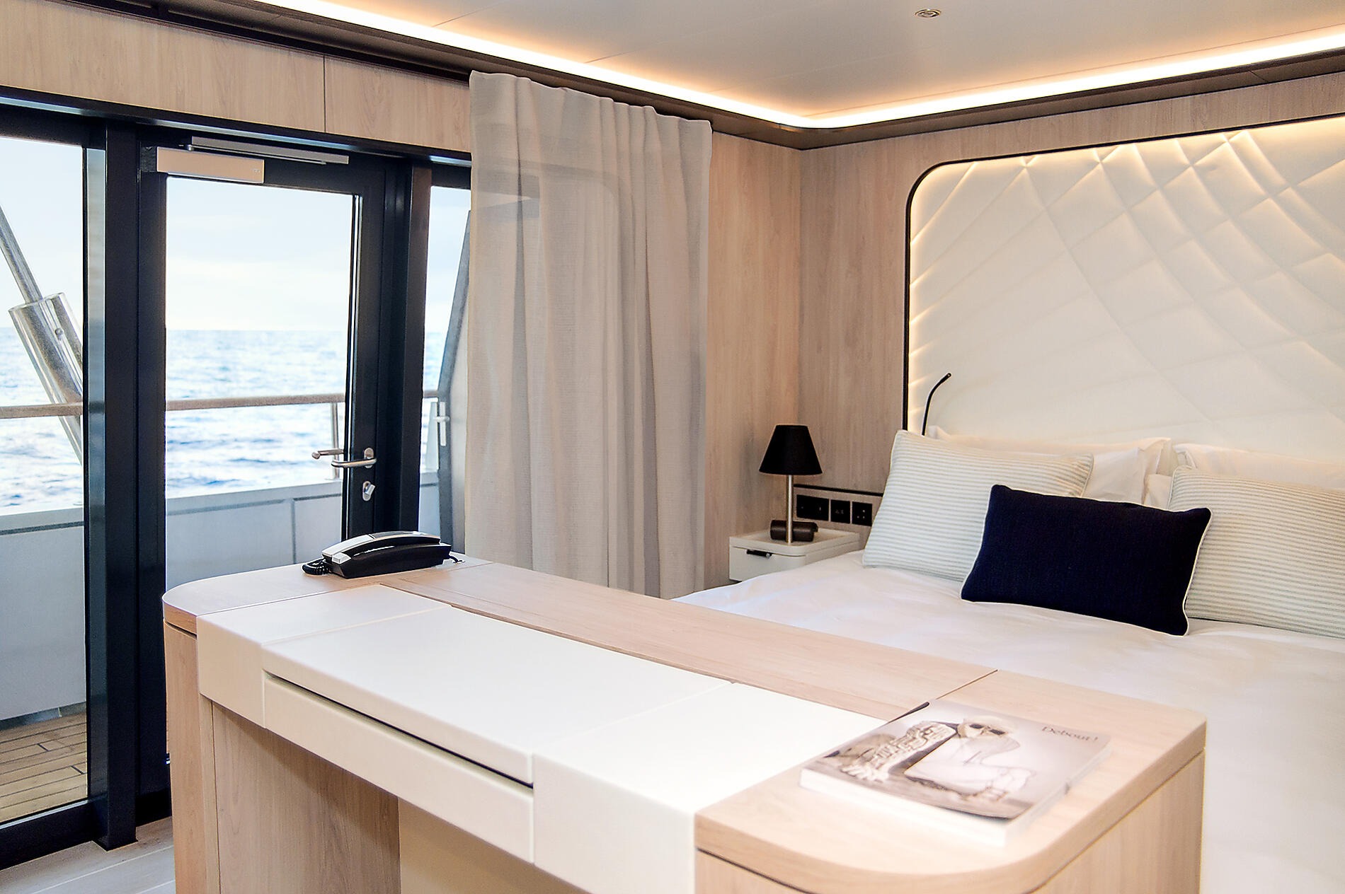 Alizés Prestige Stateroom with Balcony
