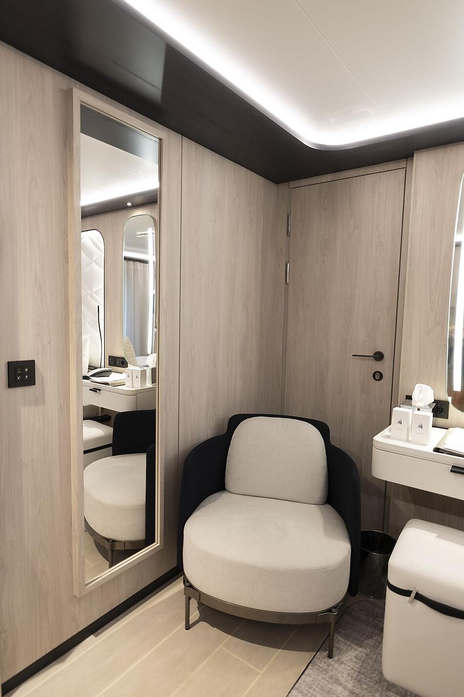 Alizés Stateroom with Balcony